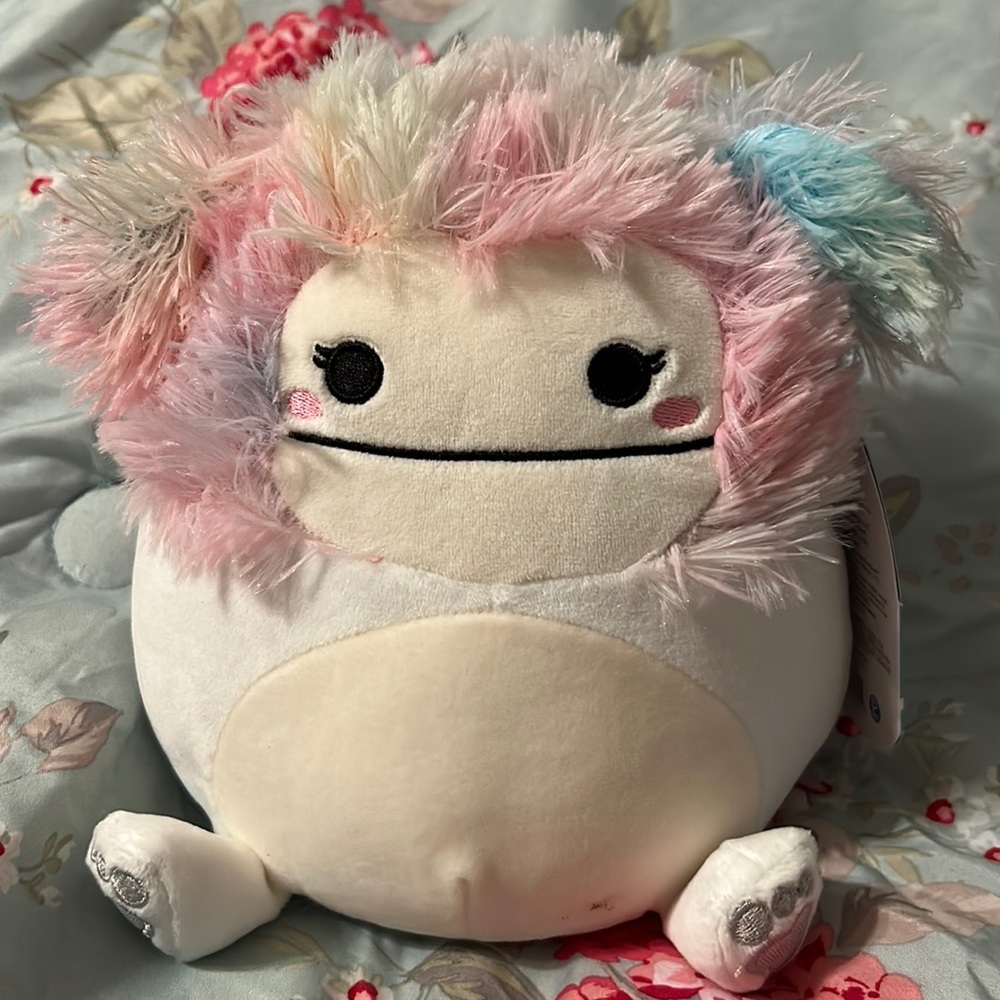 8” Zaylee Squishmallow